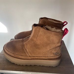 Platform Uggs size 9